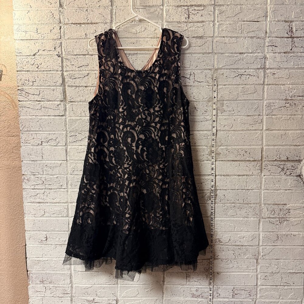 Rue 21 3X Black Lace Fit & Flare Dress Nude Lining Tulle Hem Plus Size Cocktail